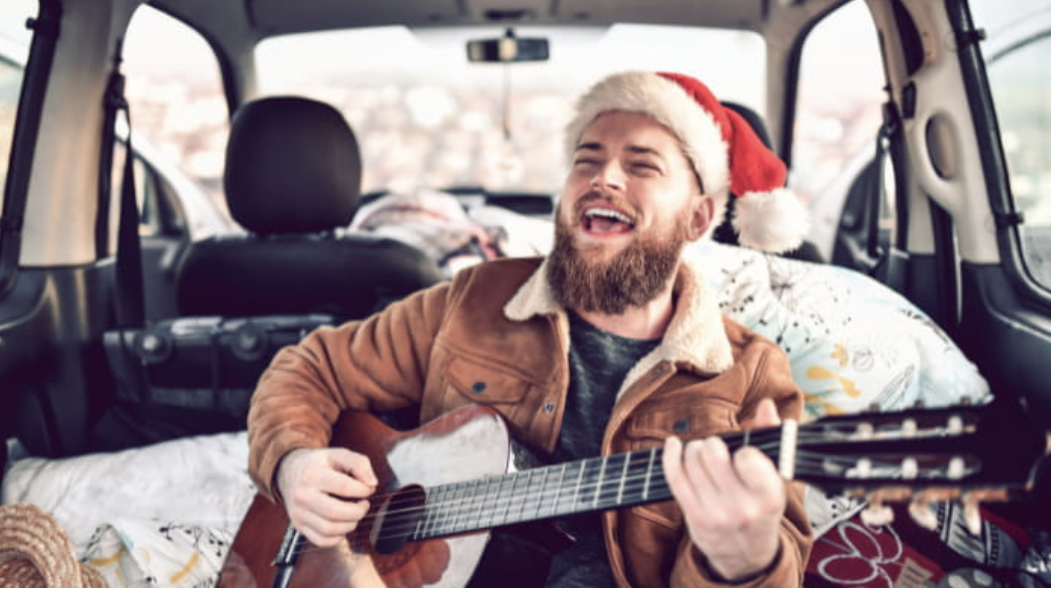 Kerst 2021: Jongeren willen los gaan, ouderen houden het liever eenvoudig