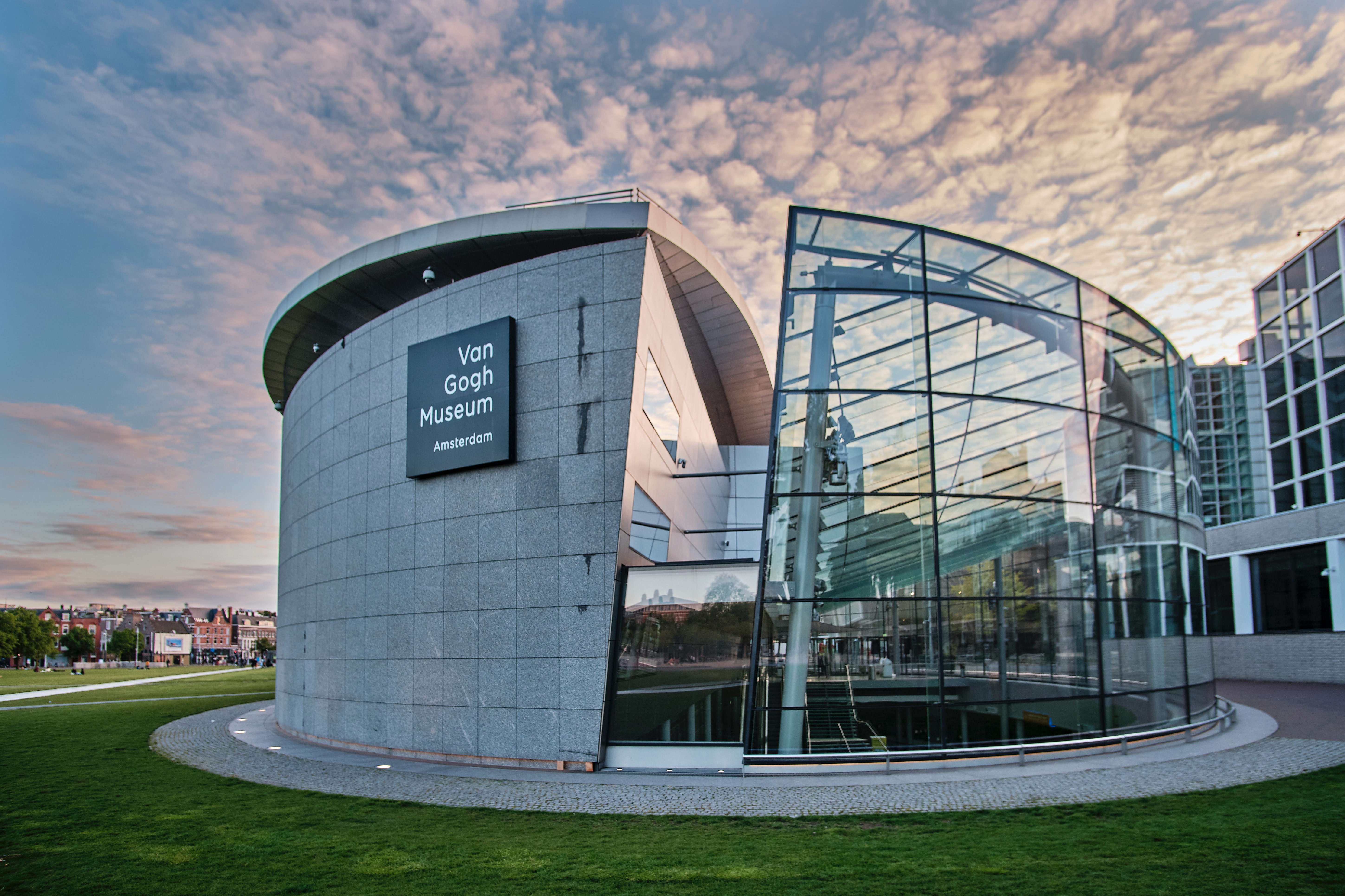 Nederlandse dagjestoeristen ontdekken voor het eerst Van Gogh Museum