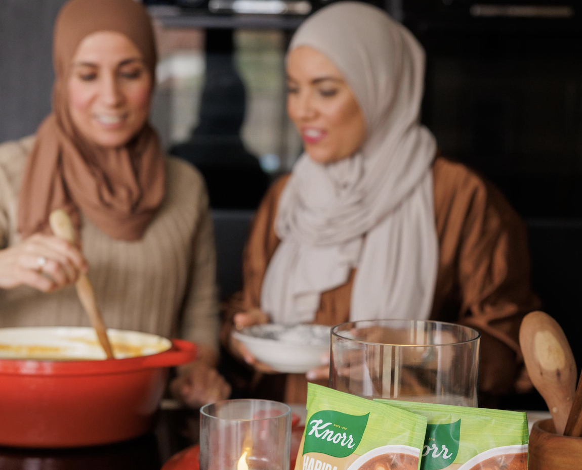 Knorr en Healthy Sisters slaan handen ineen voor Ramadan Markt