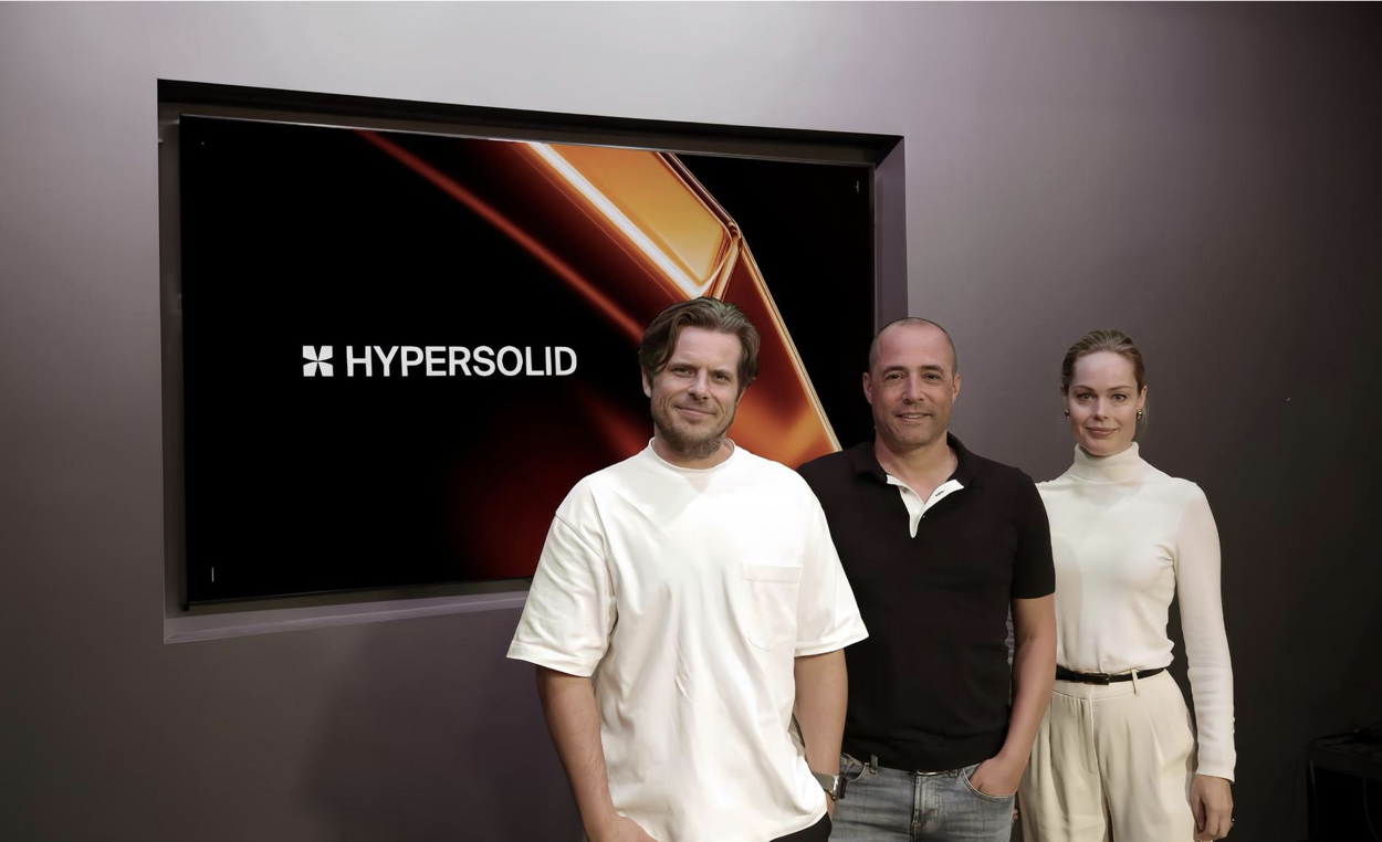 Triple, code d’azur, Wonderland en Connect2Crowd fuseren tot Hypersolid