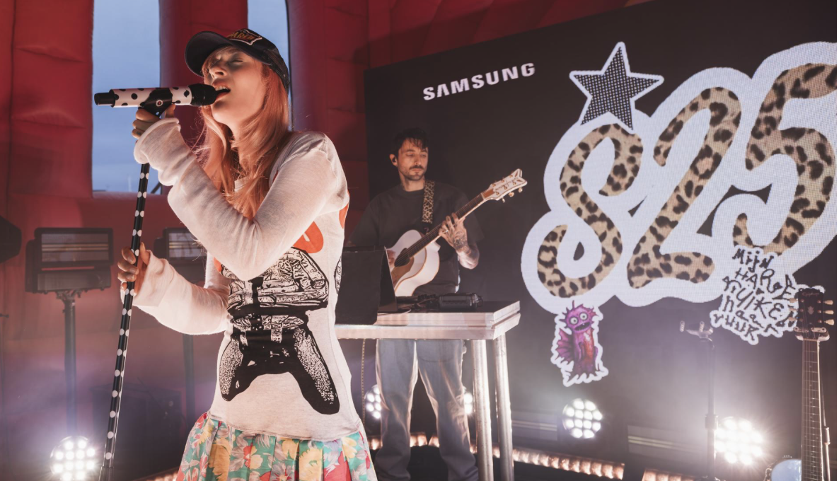S10 x Samsung en wijzigt naam tijdelijk in S25 voor intiem concert