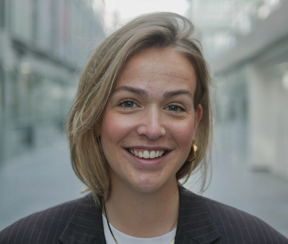 Charlot Cramer keert terug bij Ainigma als consultant