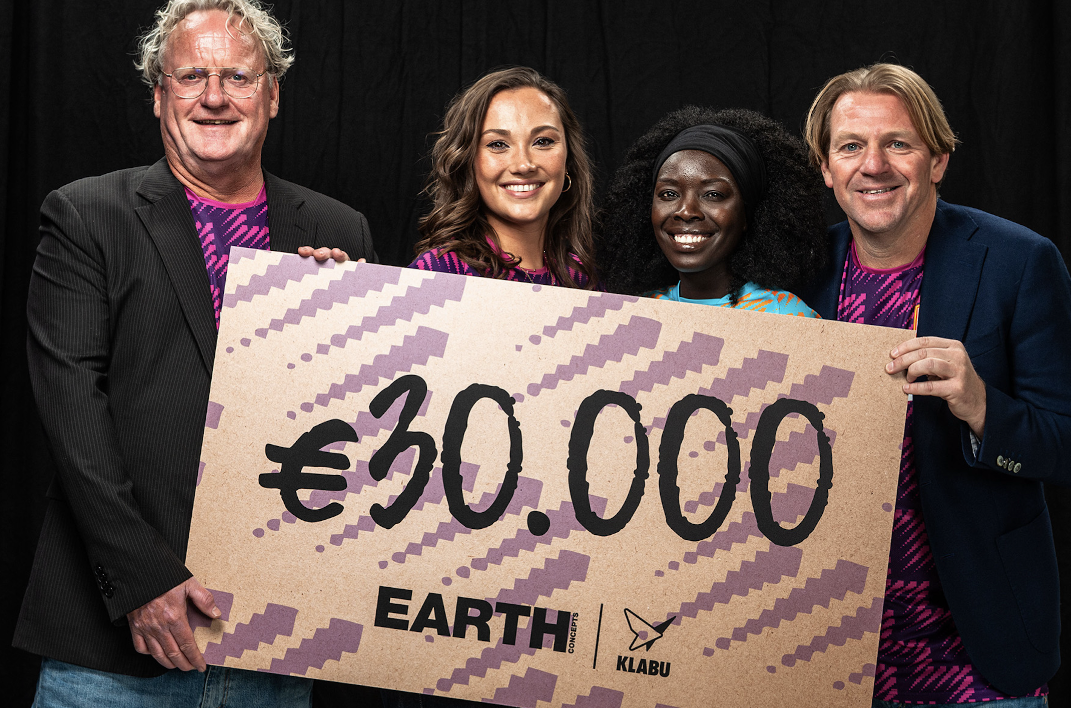 Earth Water schenkt opbrengsten limited edition aan Klabu