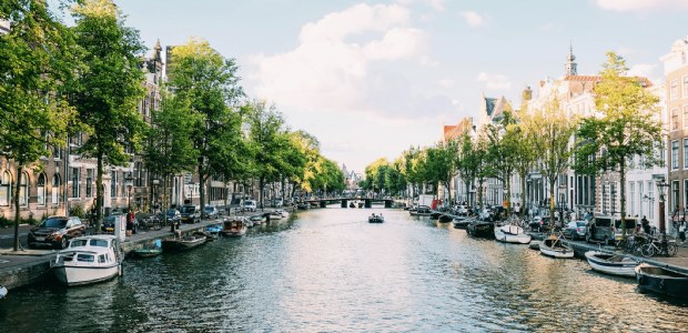 Amsterdam derde mooiste stad voor een diner met uitzicht volgens DiscoverCars.com