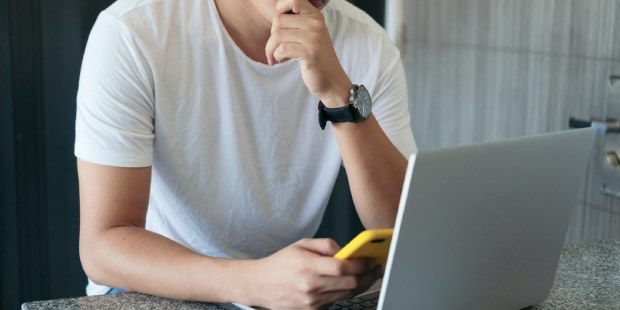 Misleidende TikTok-trends beïnvloeden Gen Z’s financiële kennis en gedrag